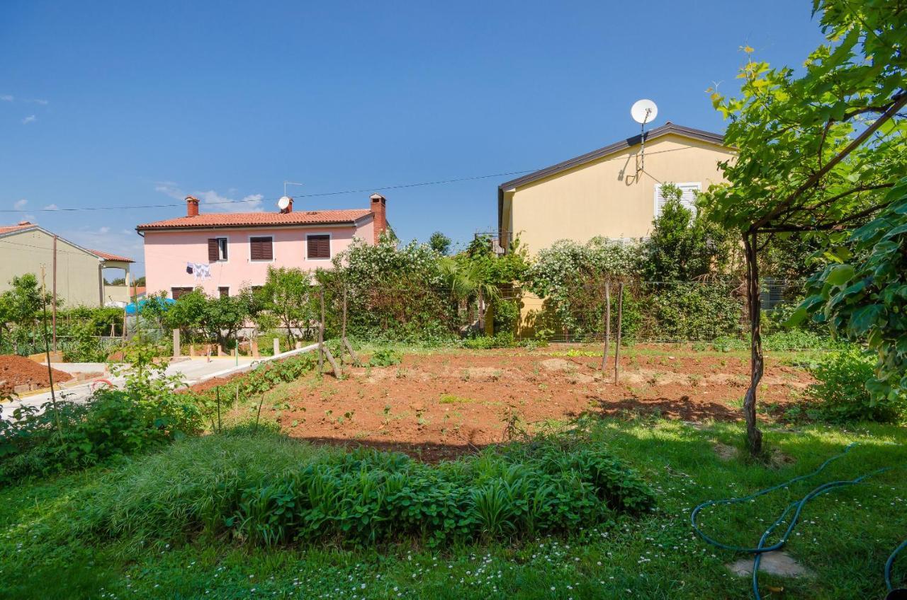 Apartments Milan بوريتش المظهر الخارجي الصورة